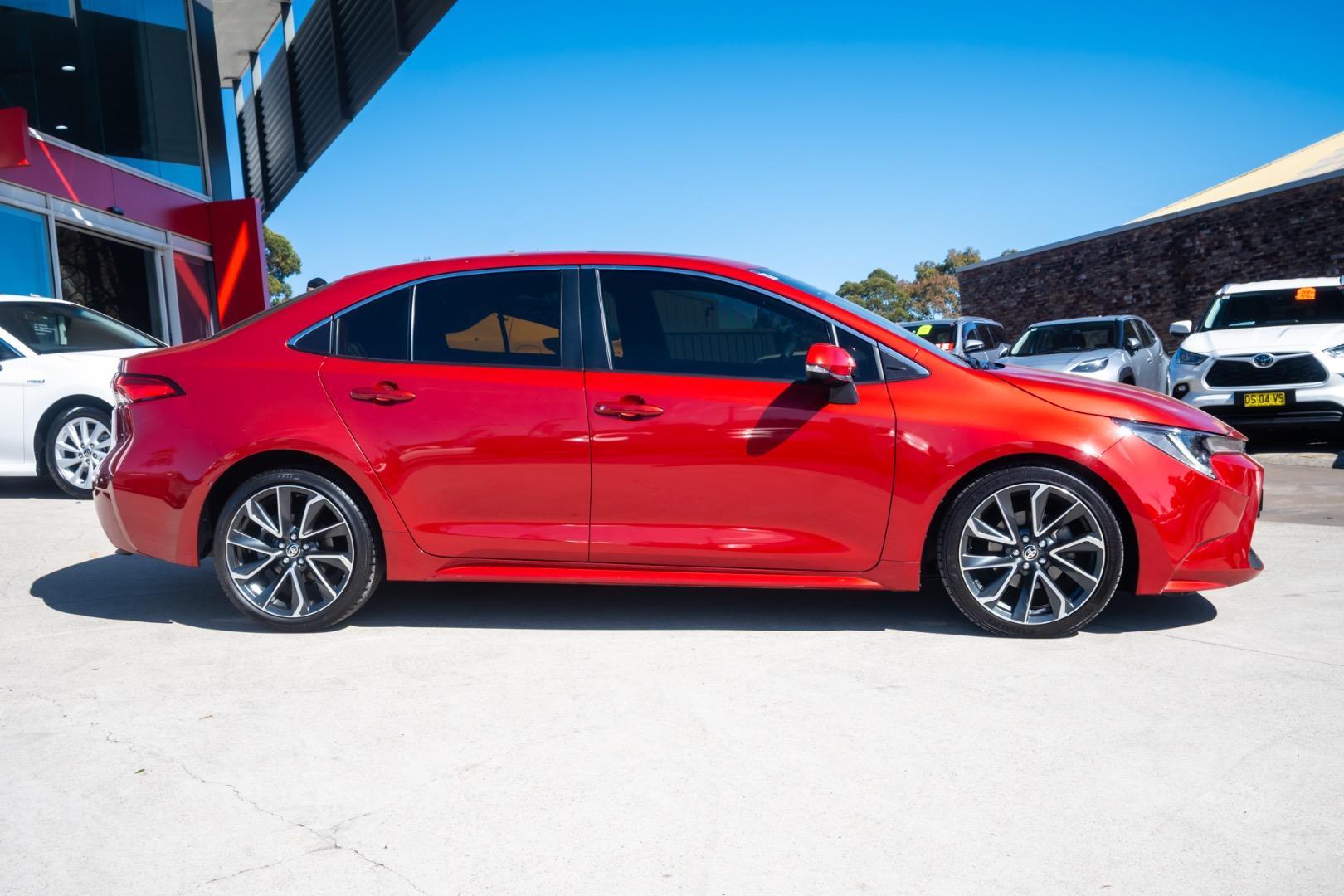 2020 Toyota Corolla ZR in Red