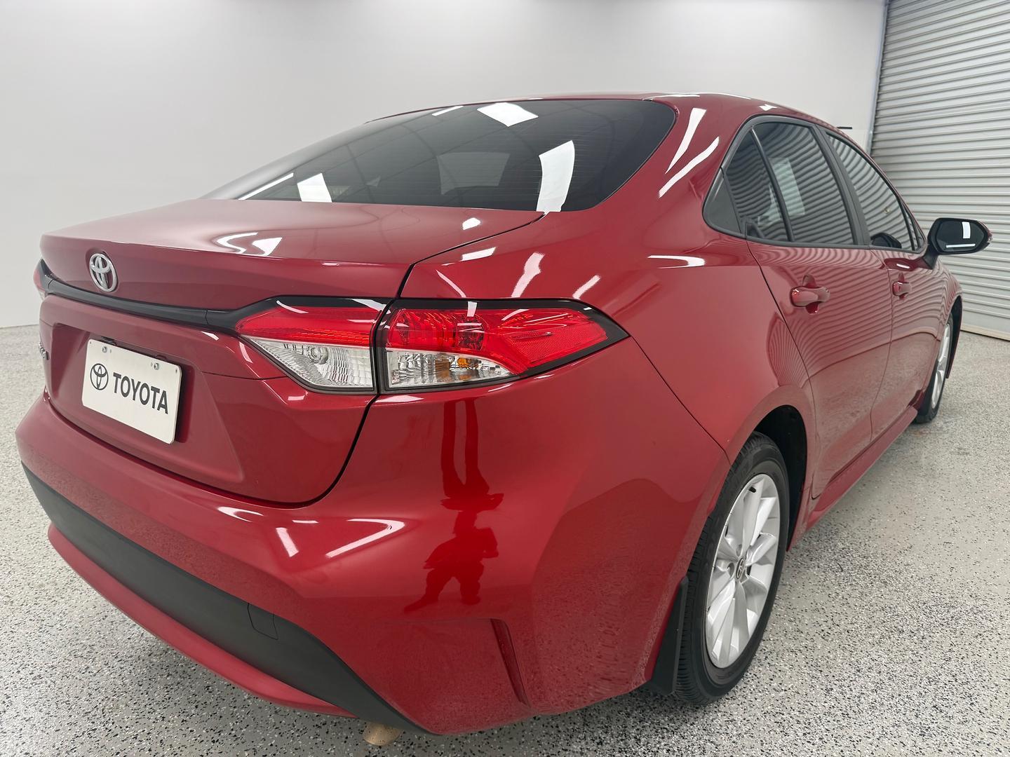 2020 Toyota Corolla Ascent Sport in Red