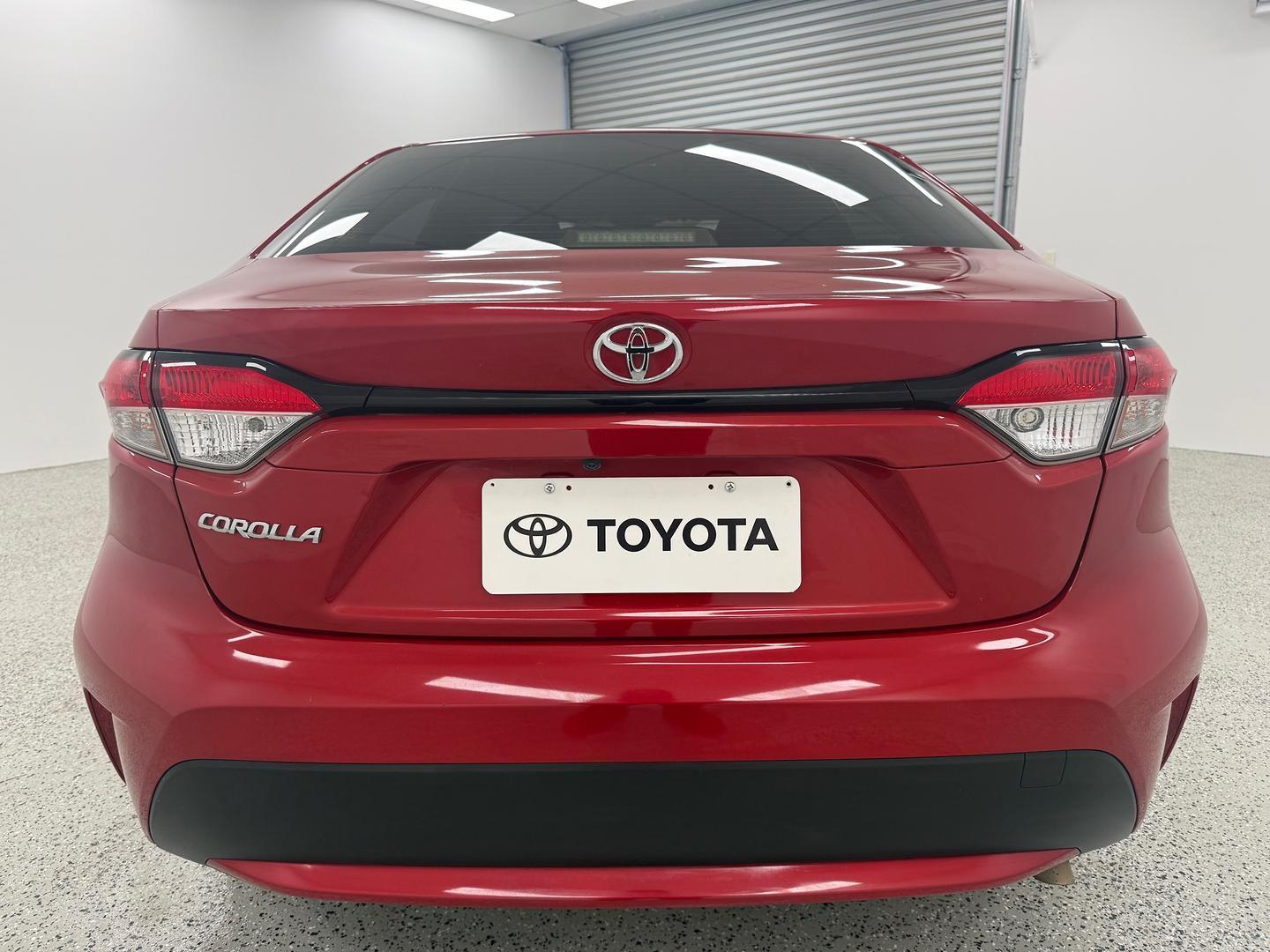 2020 Toyota Corolla Ascent Sport in Red