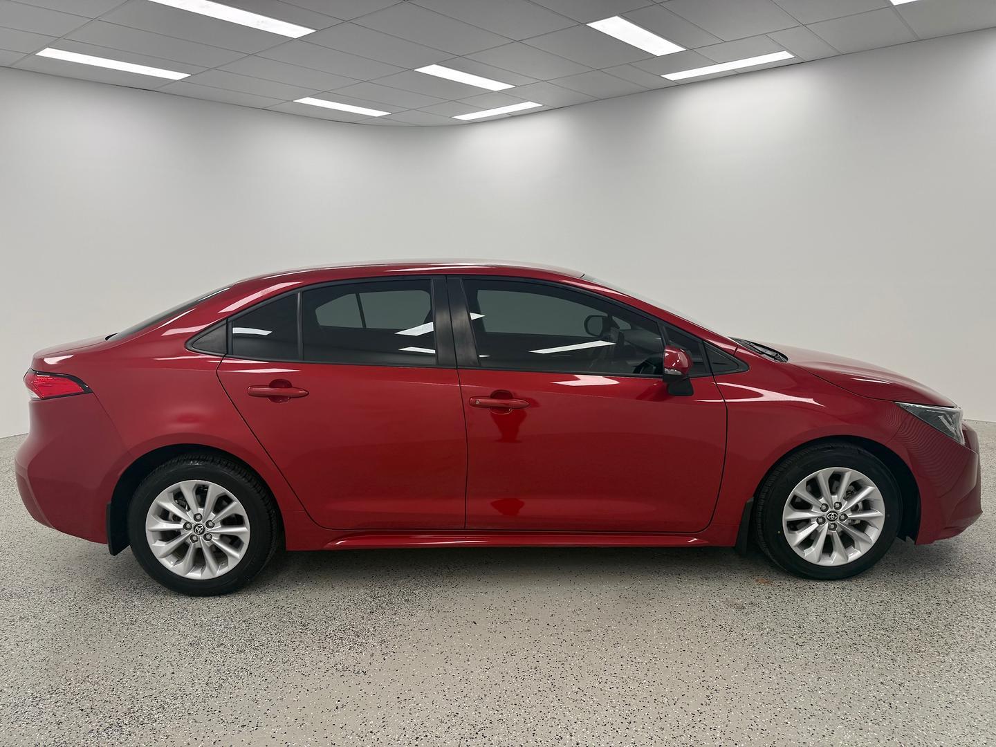 2020 Toyota Corolla Ascent Sport in Red