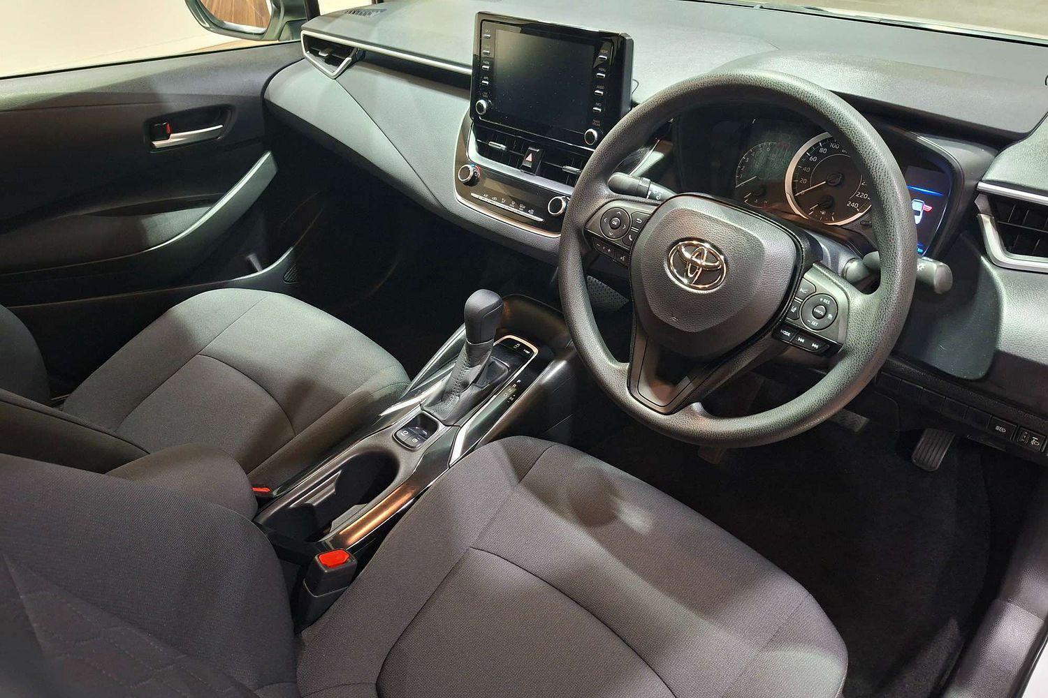 2021 Toyota Corolla Ascent Sport in White