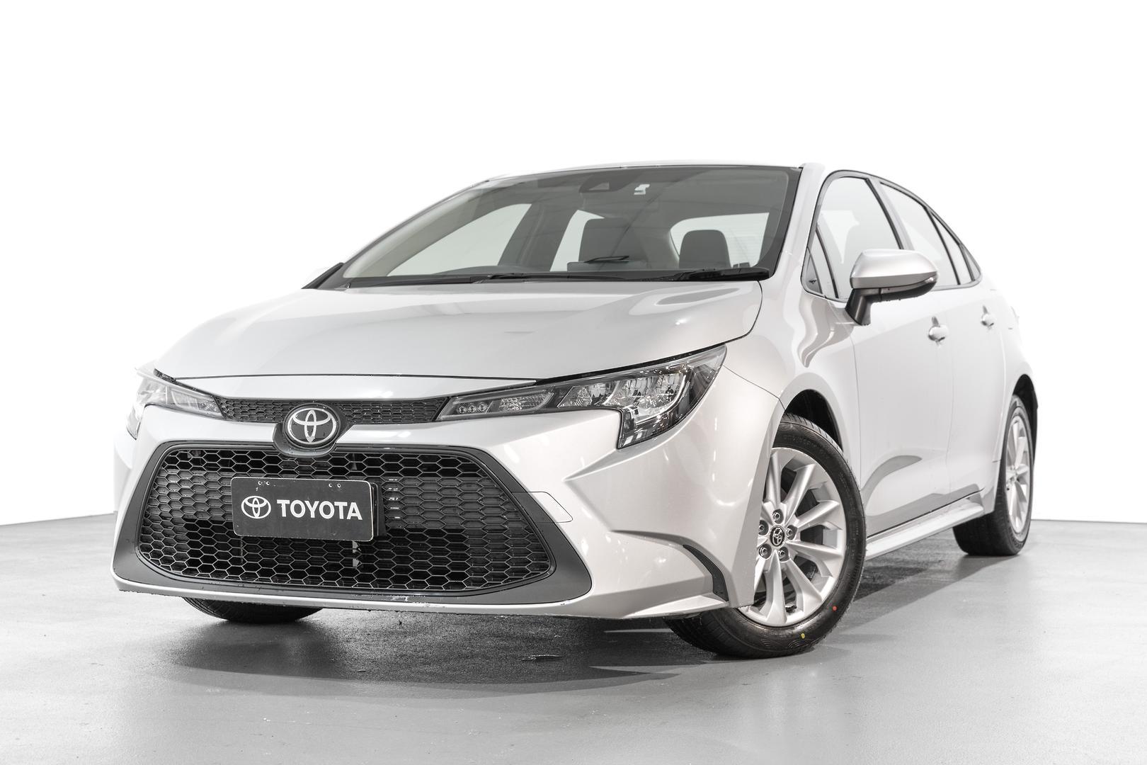 2021 Toyota Corolla Ascent Sport in Silver