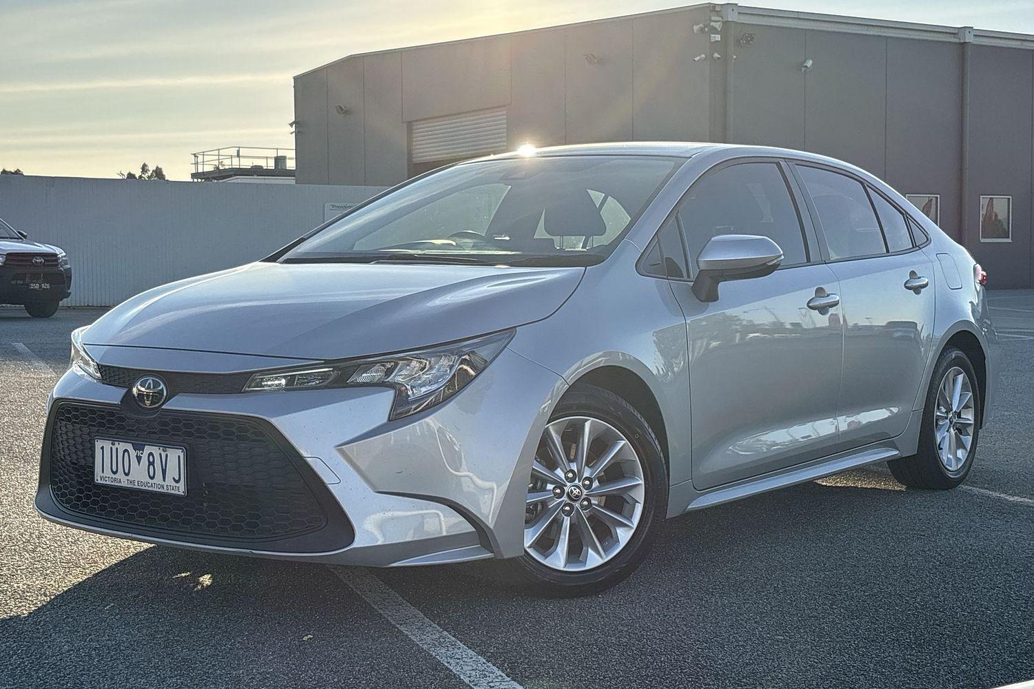 2021 Toyota Corolla Ascent Sport in Silver