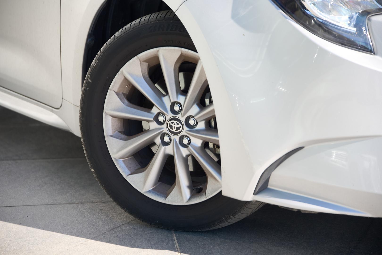 2022 Toyota Corolla SX in Silver
