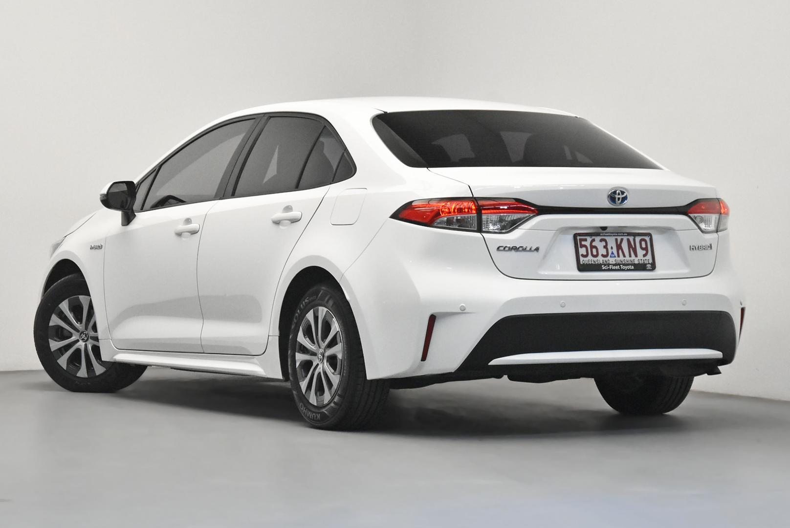 2020 Toyota Corolla Ascent Sport in White
