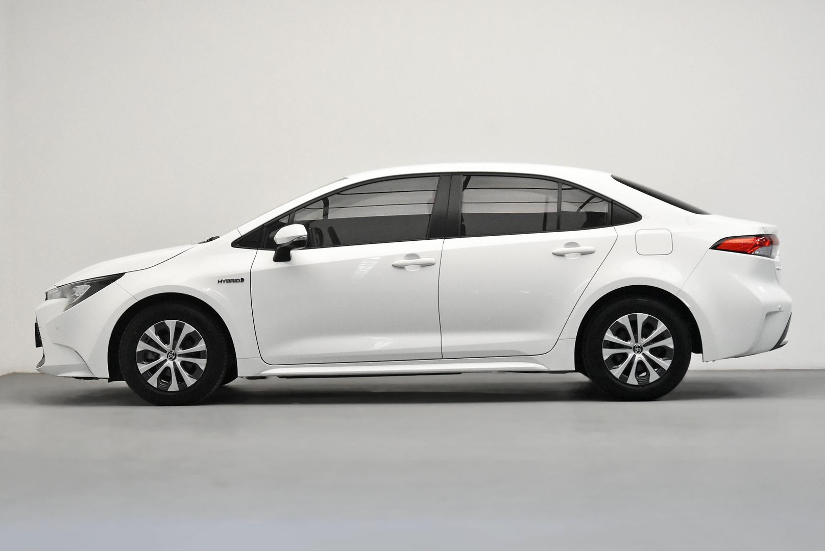 2020 Toyota Corolla Ascent Sport in White