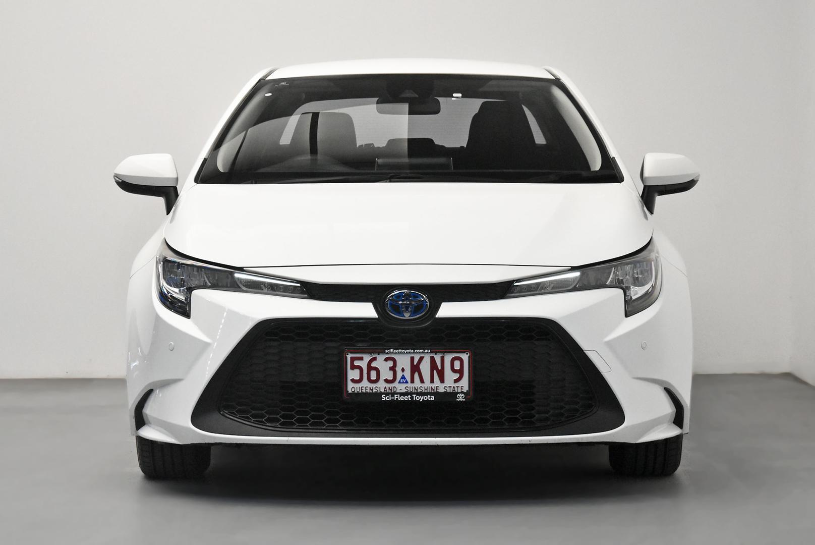 2020 Toyota Corolla Ascent Sport in White