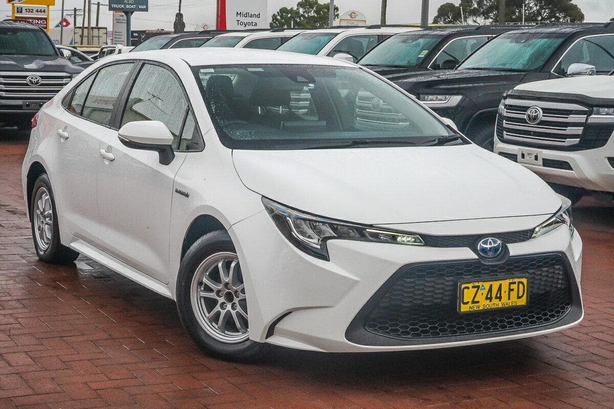 2020 Toyota Corolla Ascent Sport in White