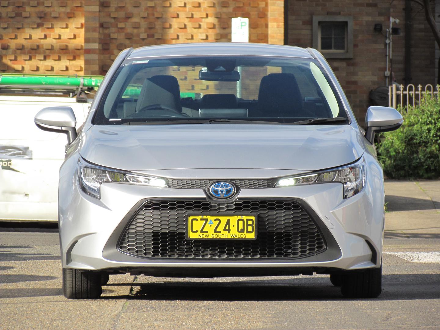 2021 Toyota Corolla Ascent Sport in Silver