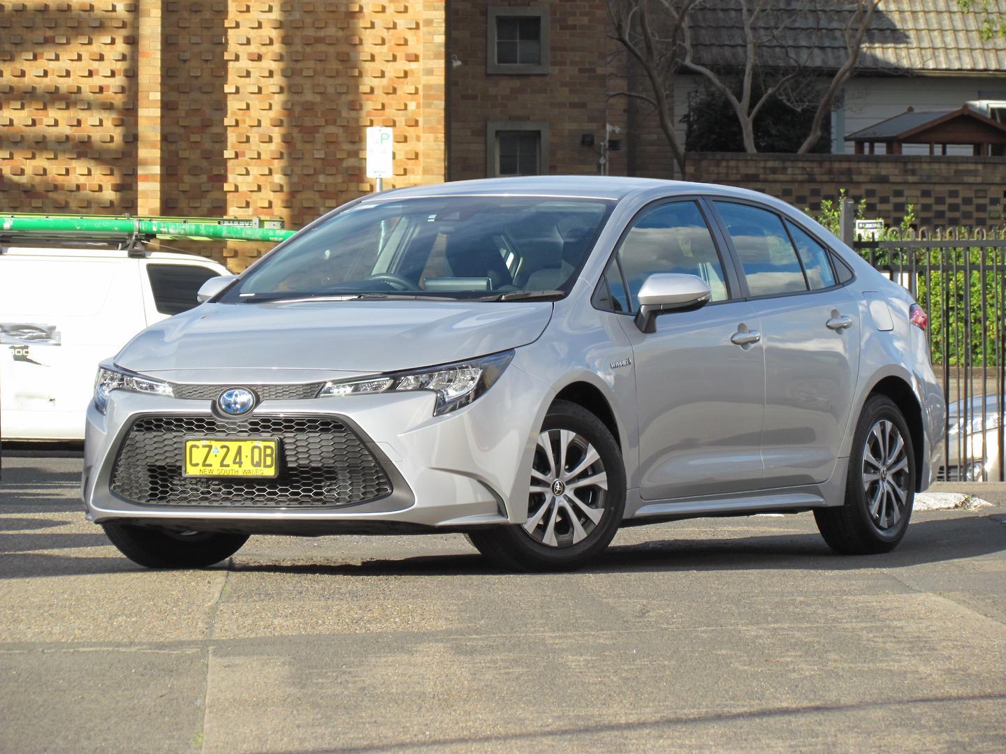 2021 Toyota Corolla Ascent Sport in Silver