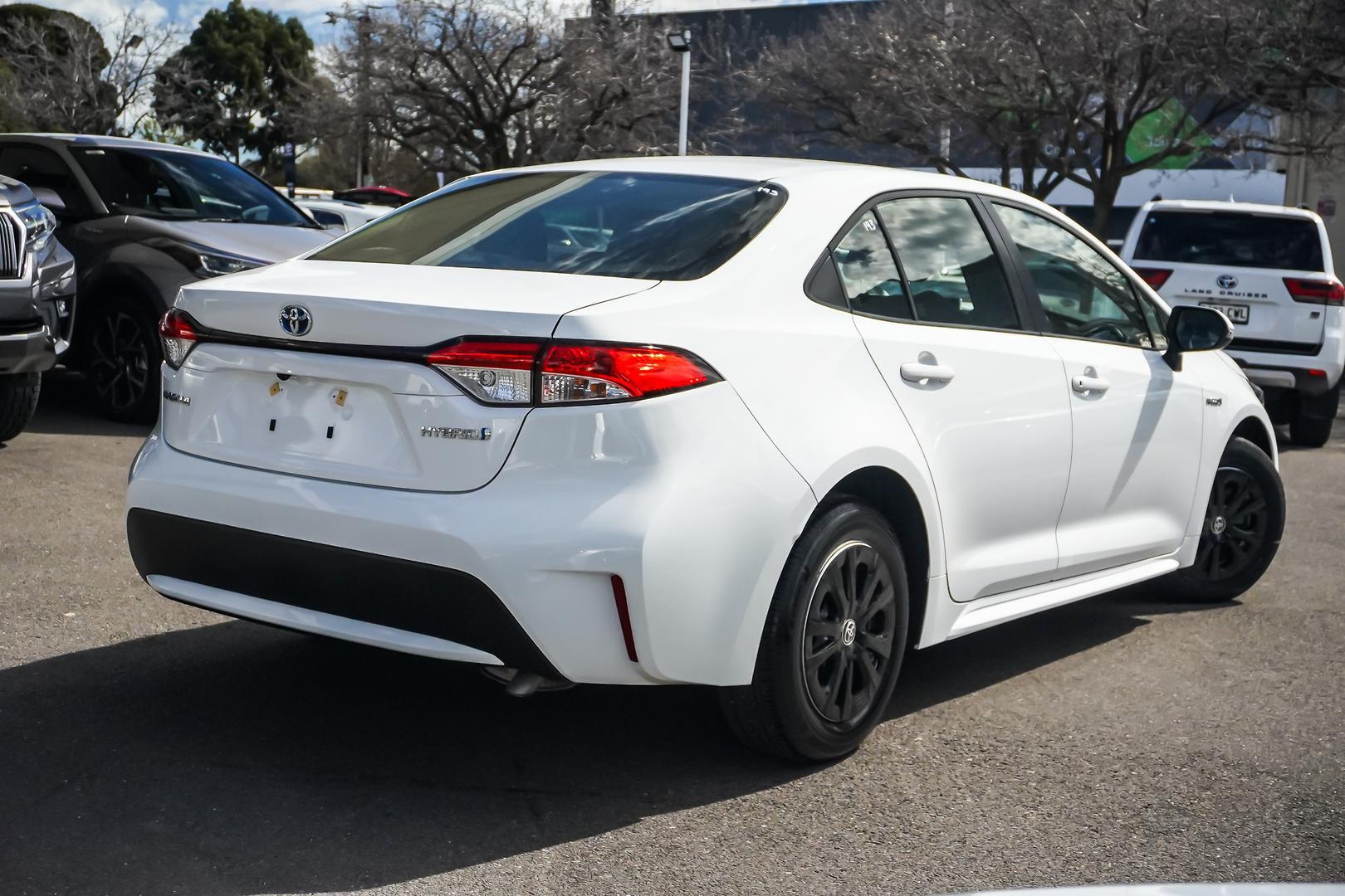 2020 Toyota Corolla Ascent Sport in White