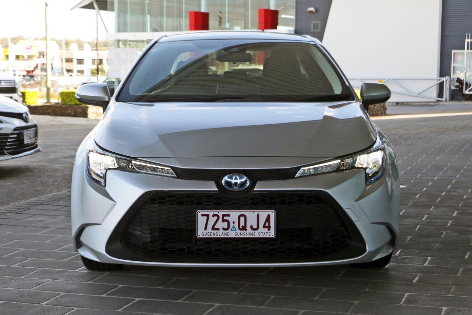 2021 Toyota Corolla Ascent Sport in Silver