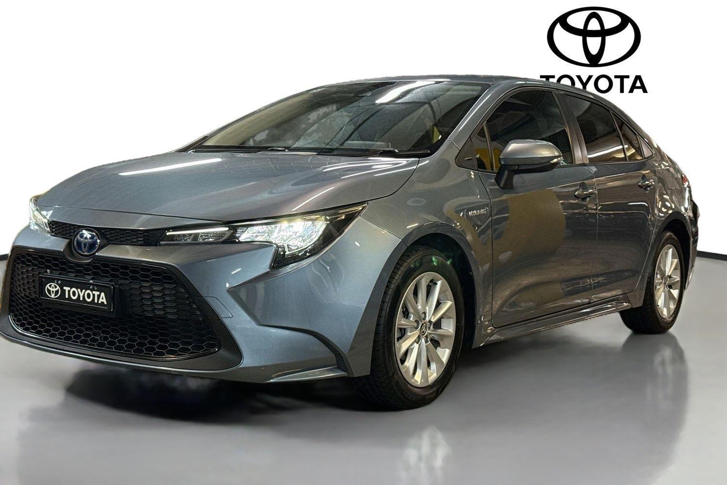 2022 Toyota Corolla Ascent Sport in Grey