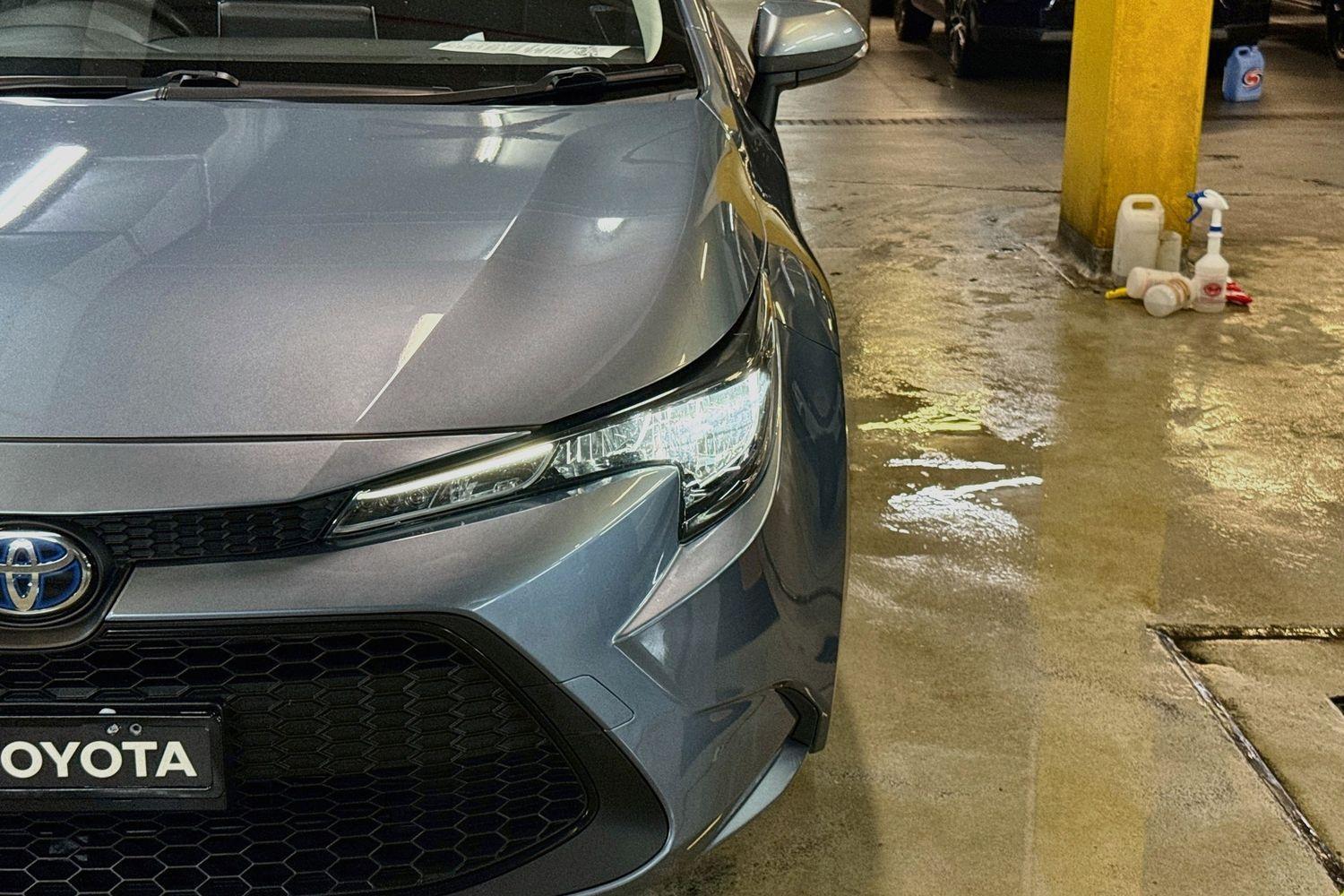 2022 Toyota Corolla Ascent Sport in Grey