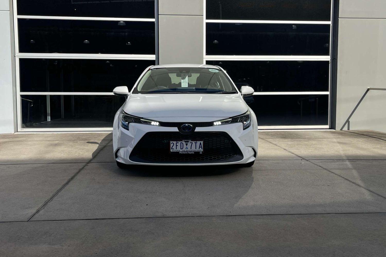 2021 Toyota Corolla Ascent Sport in White