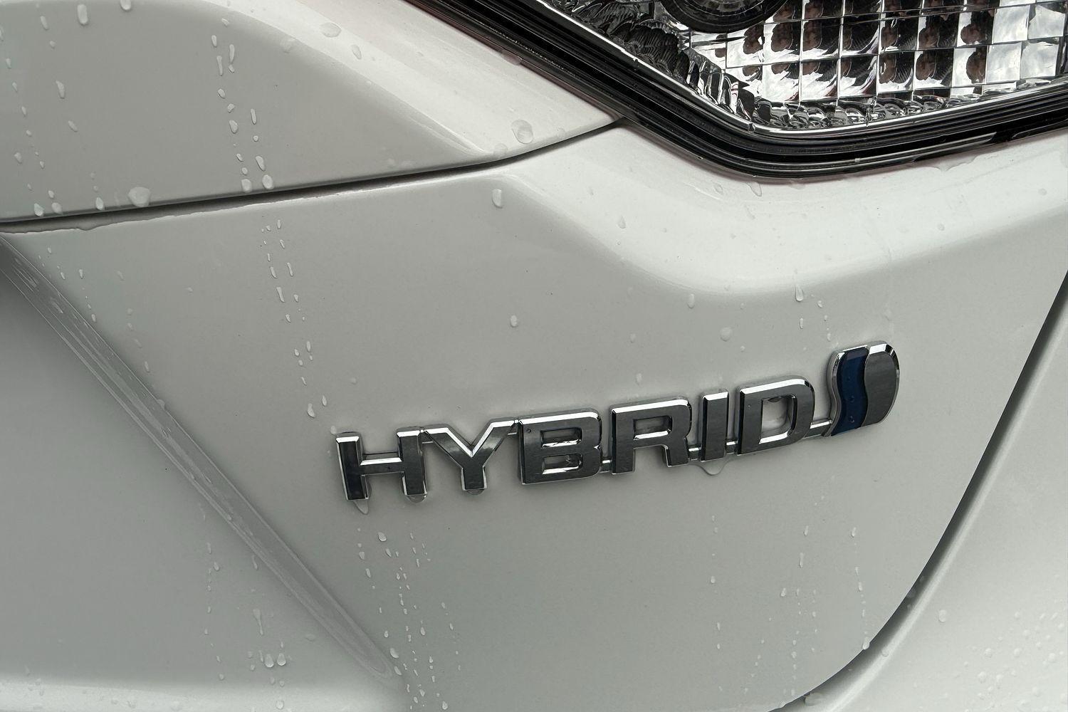 2020 Toyota Corolla Ascent Sport in White
