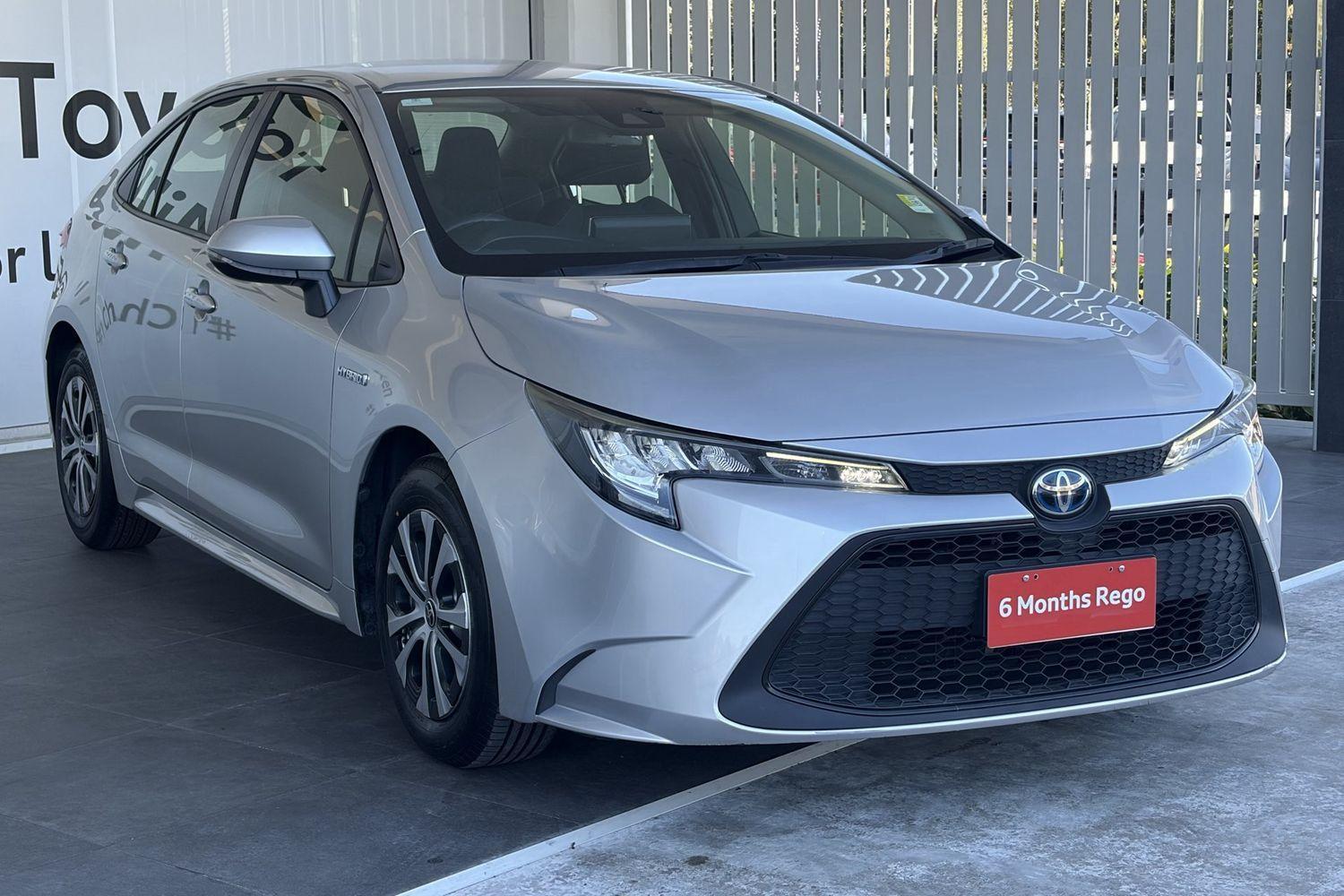 2020 Toyota Corolla Ascent Sport in Silver