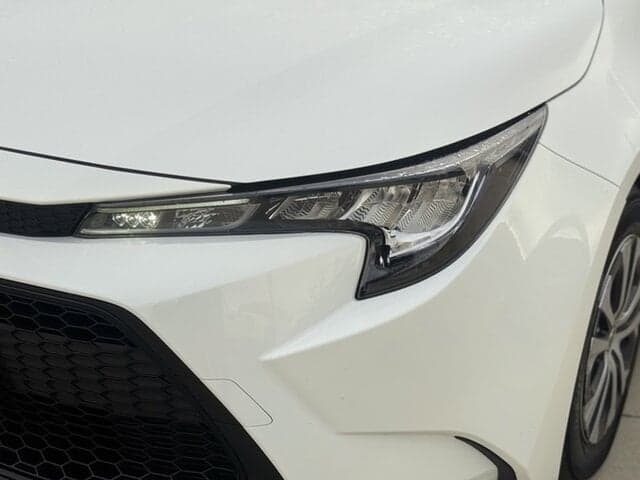 2020 Toyota Corolla Ascent Sport in White