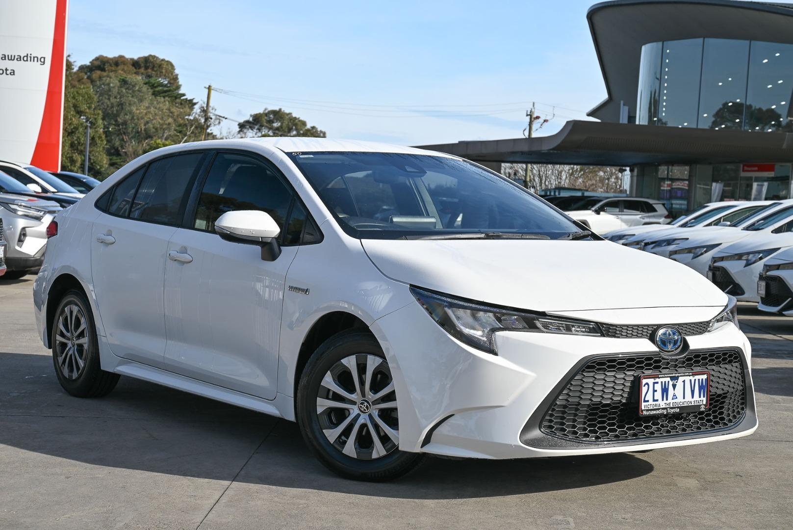 2020 Toyota Corolla Ascent Sport in White