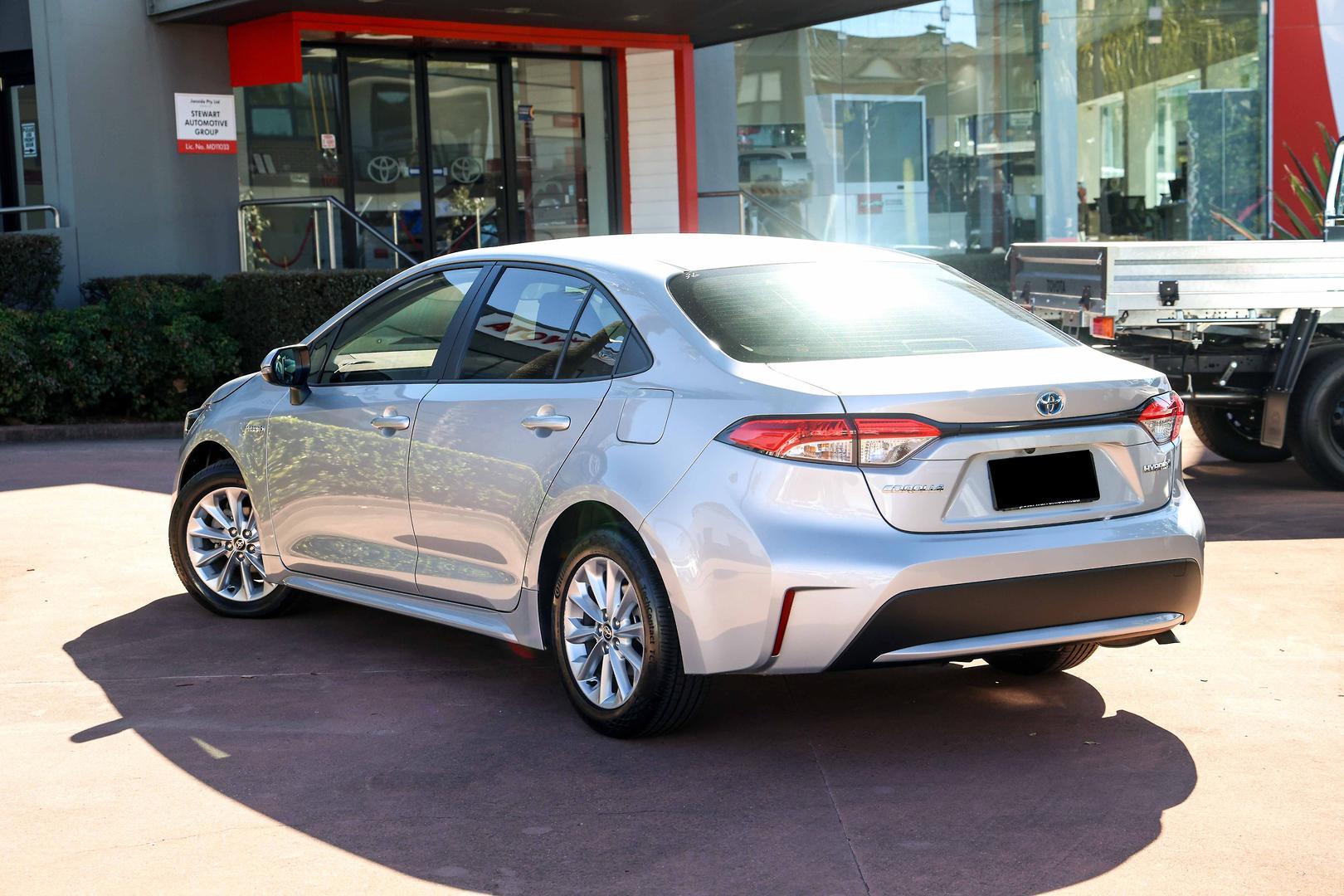 2022 Toyota Corolla Ascent Sport in Silver