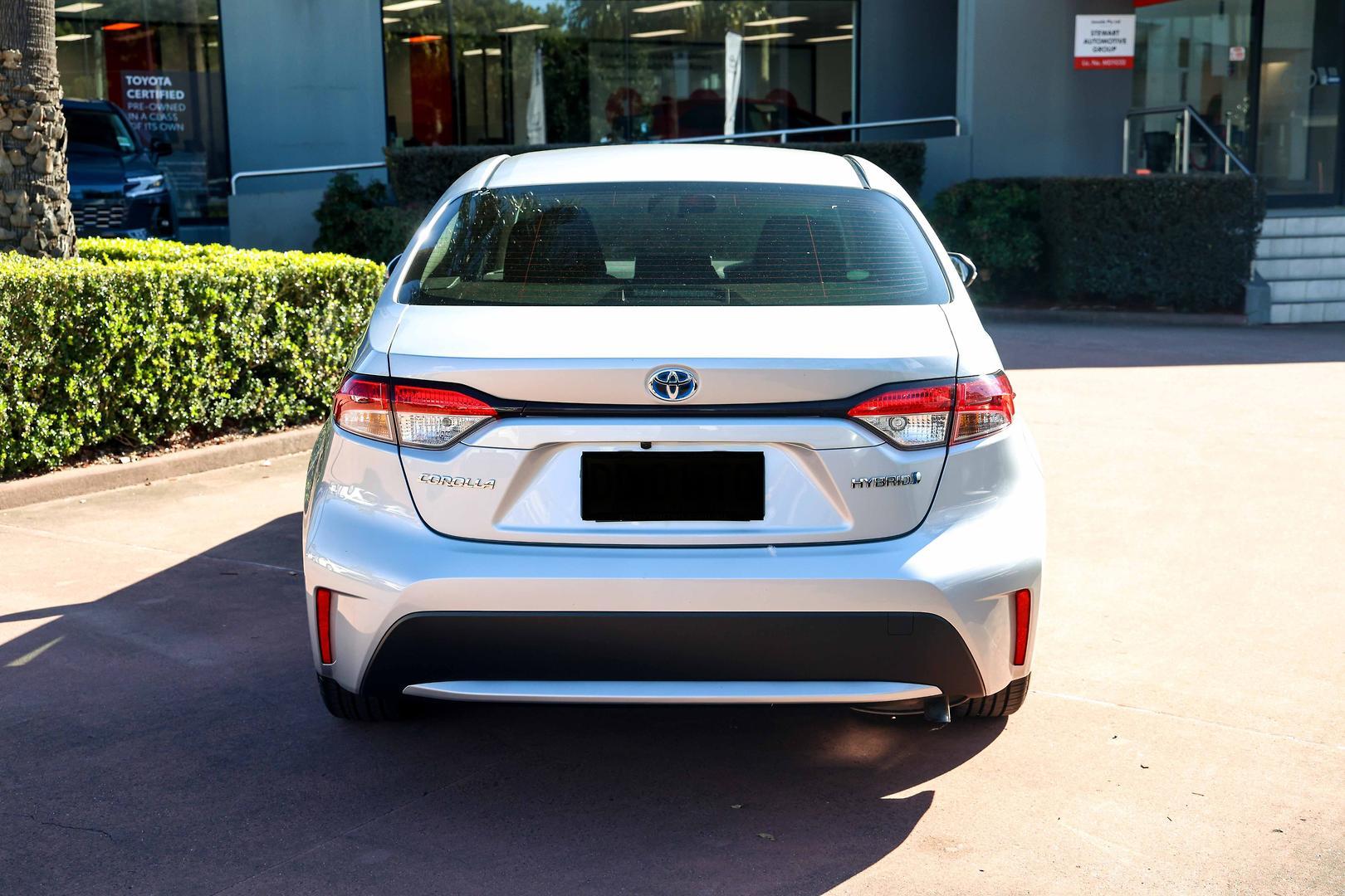 2022 Toyota Corolla Ascent Sport in Silver