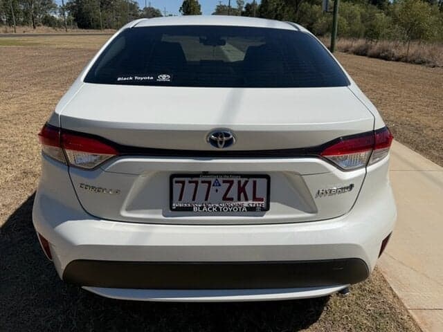 2019 Toyota Corolla Ascent Sport in White