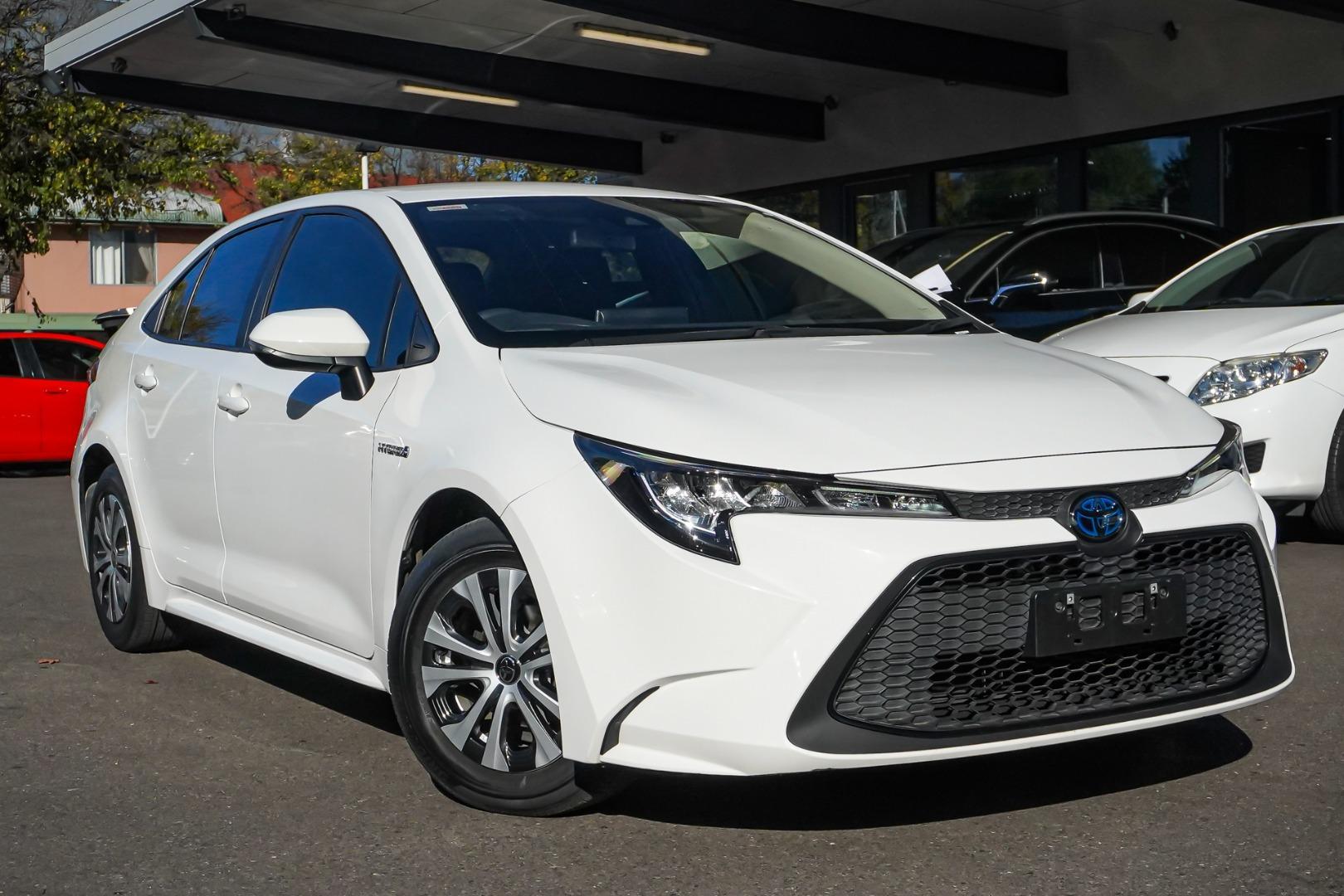 2021 Toyota Corolla Ascent Sport in White
