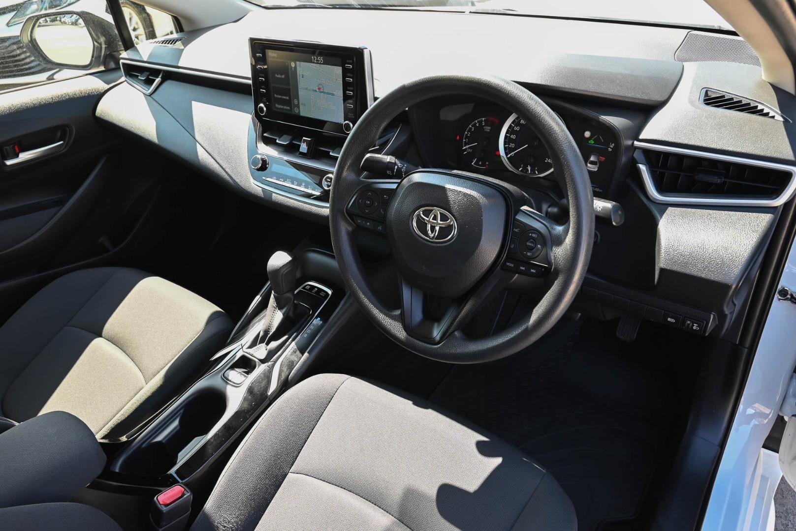 2021 Toyota Corolla Ascent Sport in White