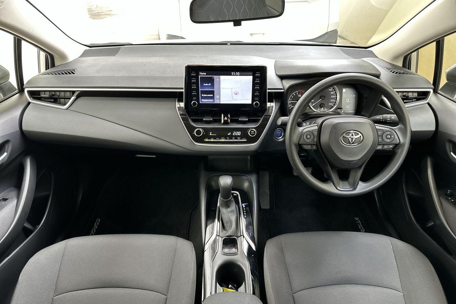 2021 Toyota Corolla Ascent Sport in Silver