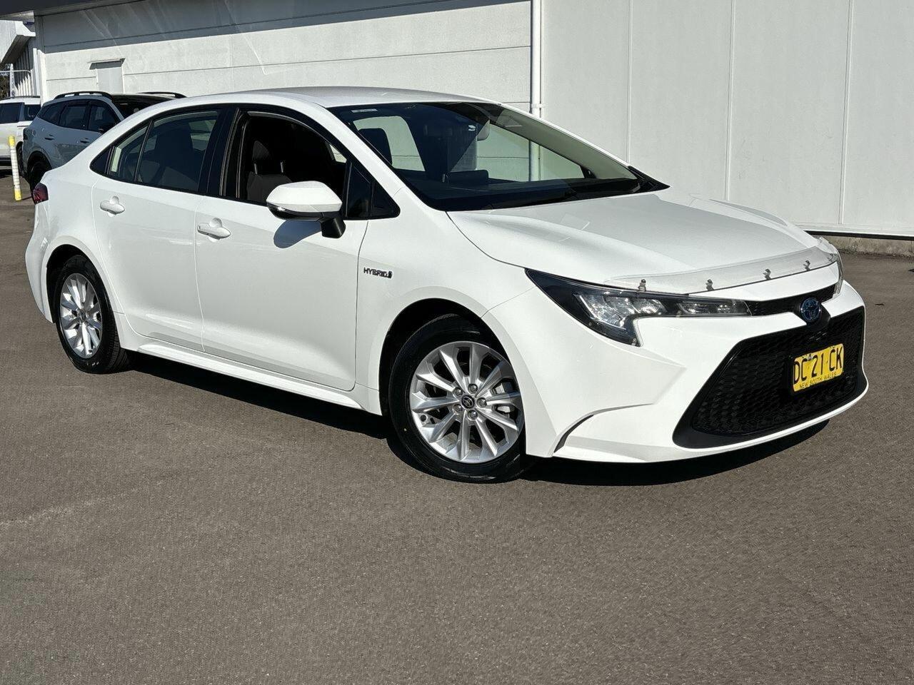 2021 Toyota Corolla Ascent Sport in White