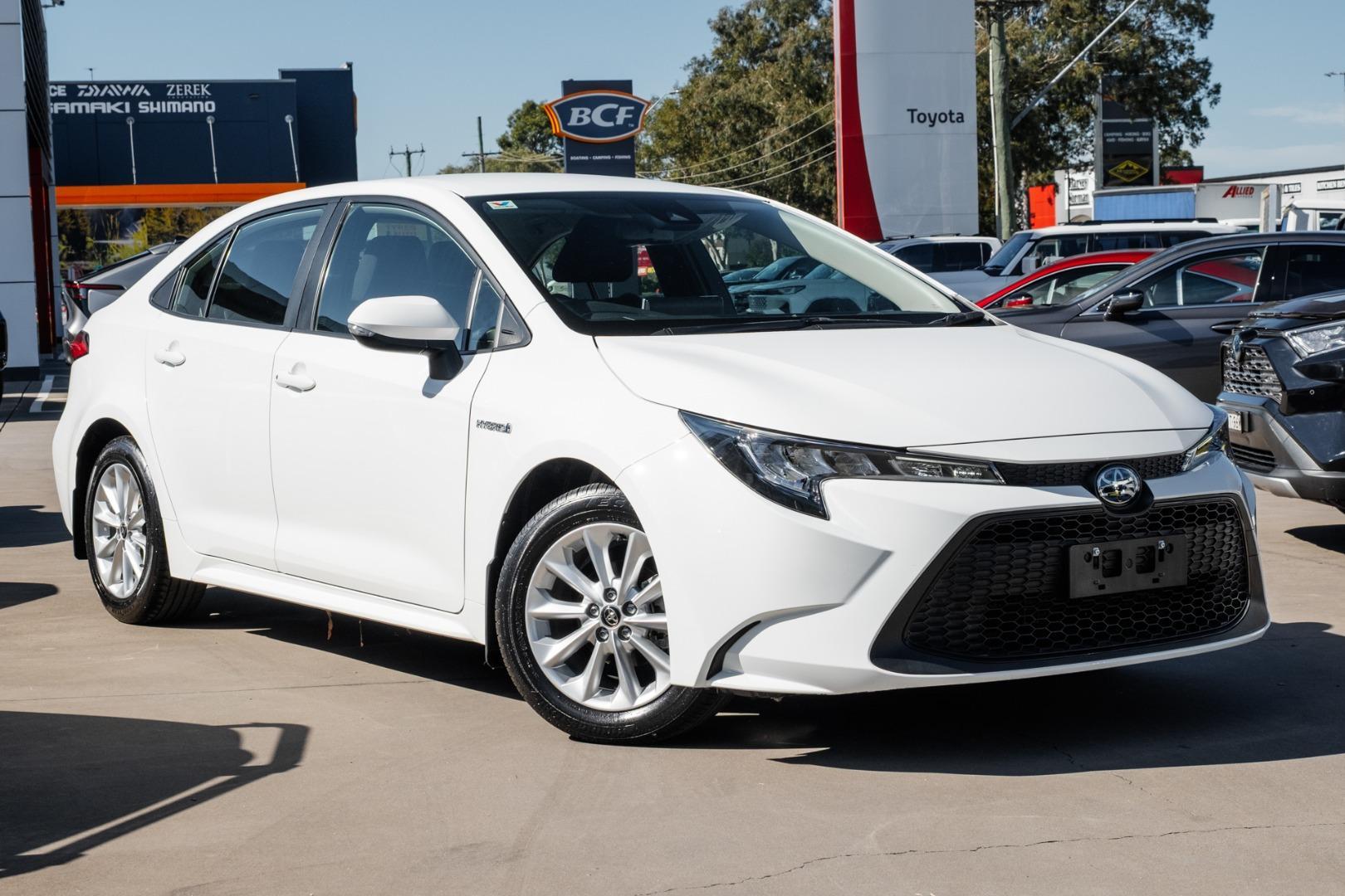 2021 Toyota Corolla Ascent Sport in White