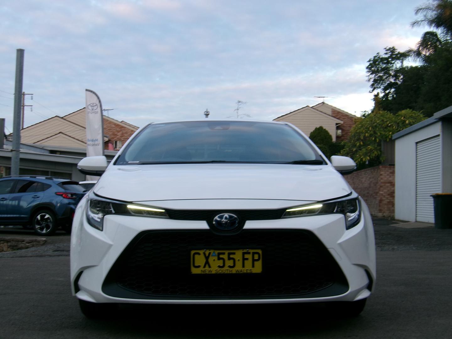 2020 Toyota Corolla Ascent Sport in White