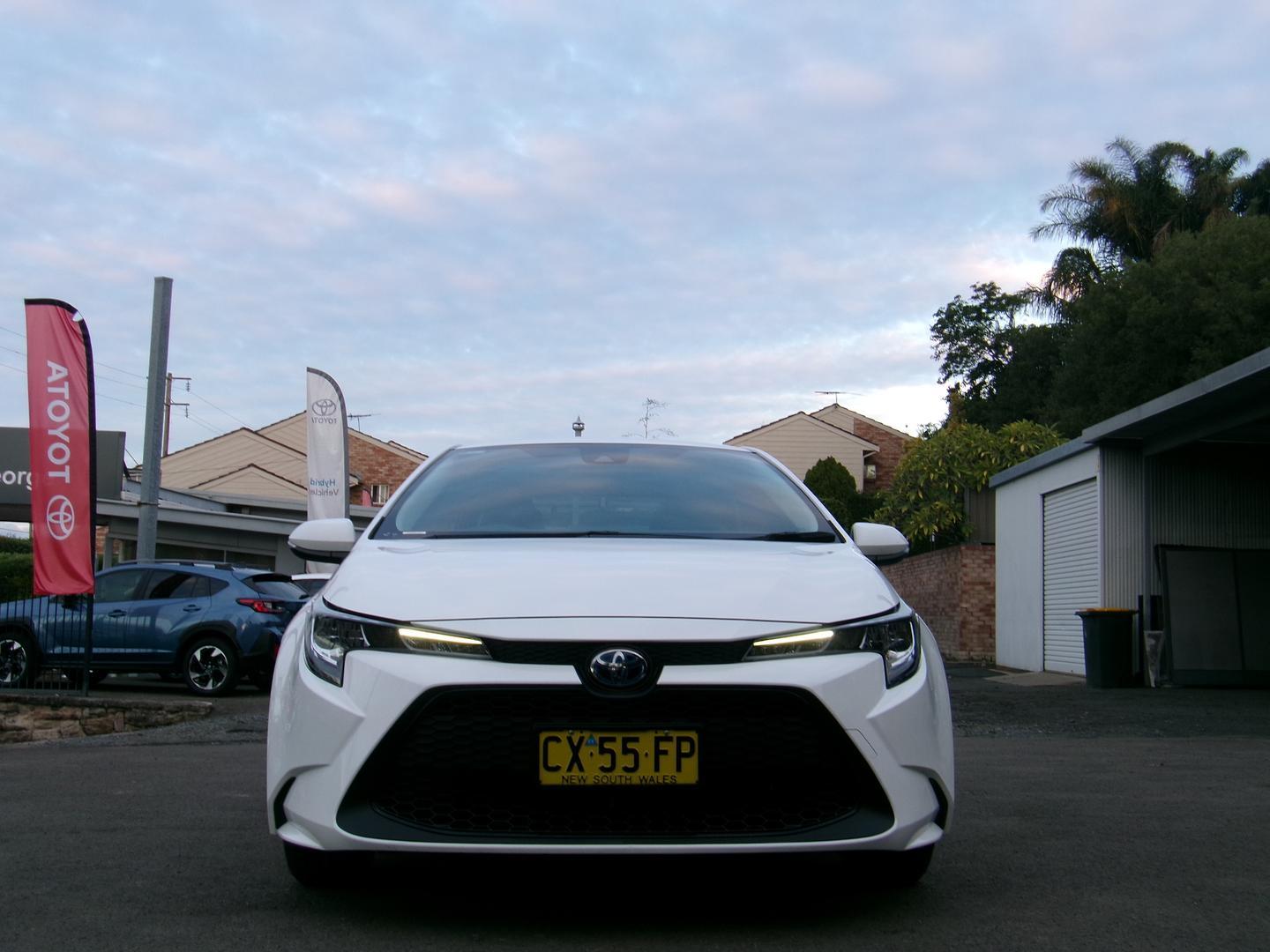 2020 Toyota Corolla Ascent Sport in White