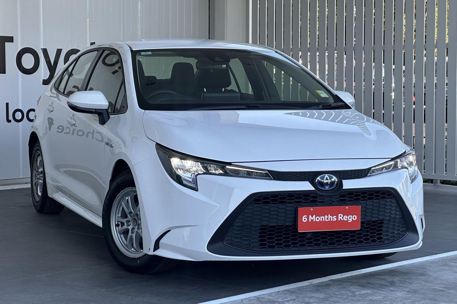 2020 Toyota Corolla Ascent Sport in White