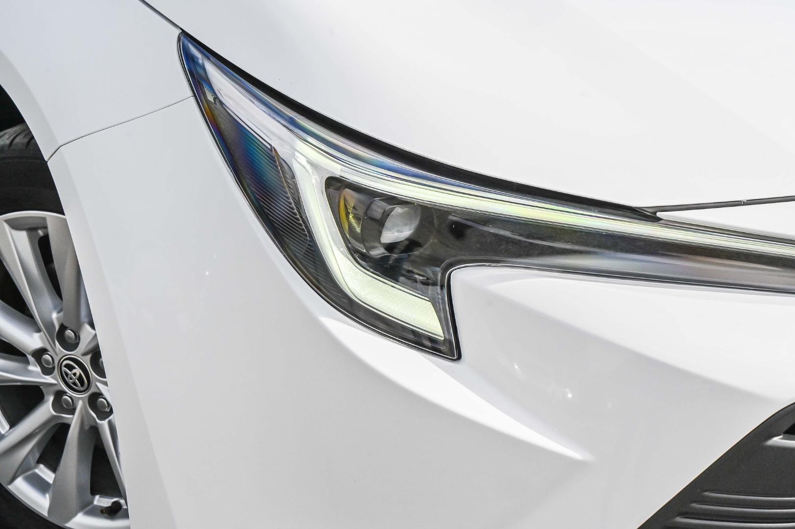 2024 Toyota Corolla Ascent Sport in White