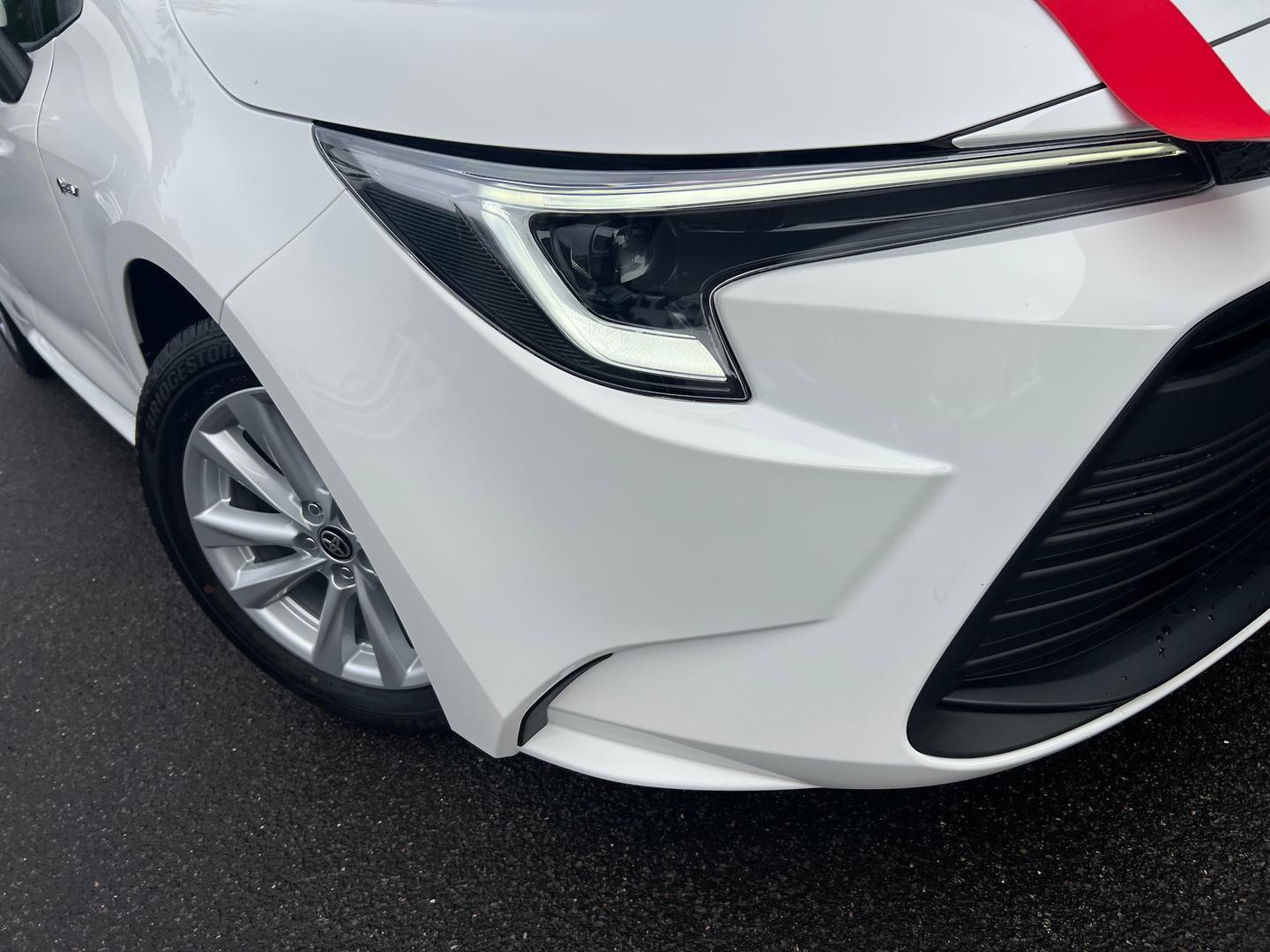 2025 Toyota Corolla Ascent Sport in White