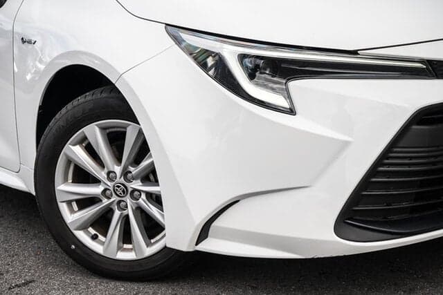 2025 Toyota Corolla Ascent Sport in White