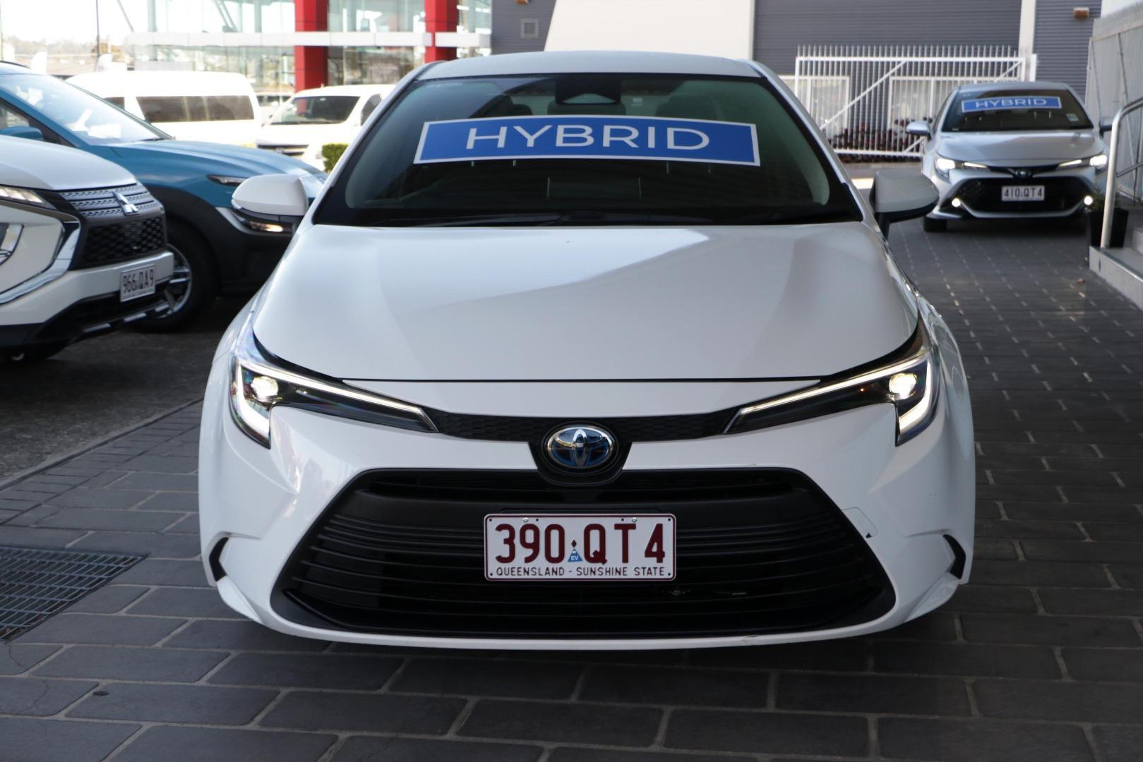 2023 Toyota Corolla Ascent Sport in White