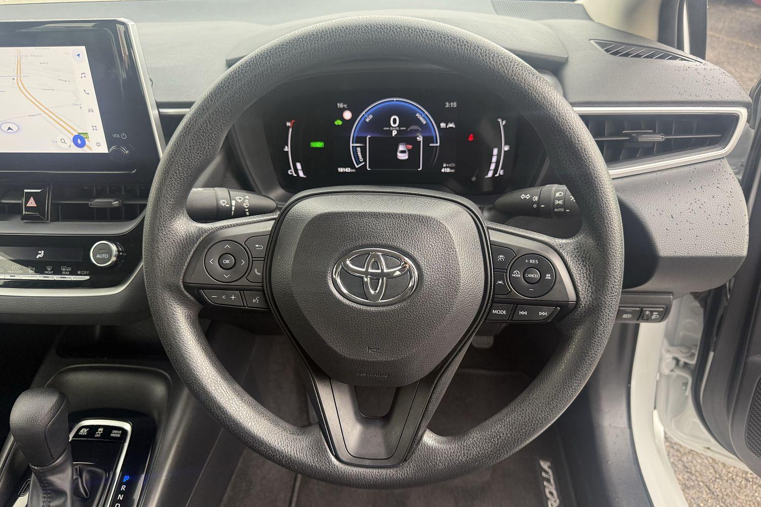 2024 Toyota Corolla Ascent Sport in White