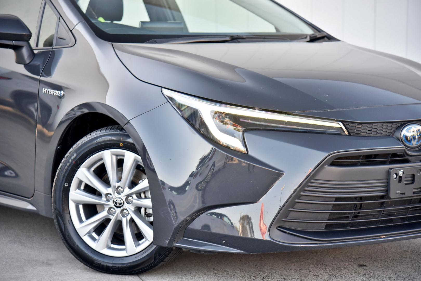2024 Toyota Corolla Ascent Sport in Grey