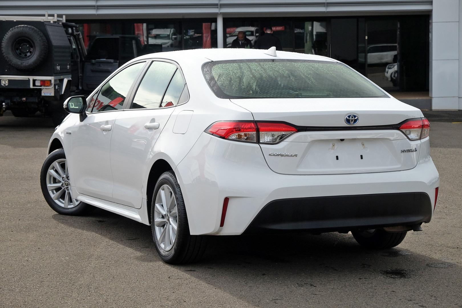 2024 Toyota Corolla Ascent Sport in White
