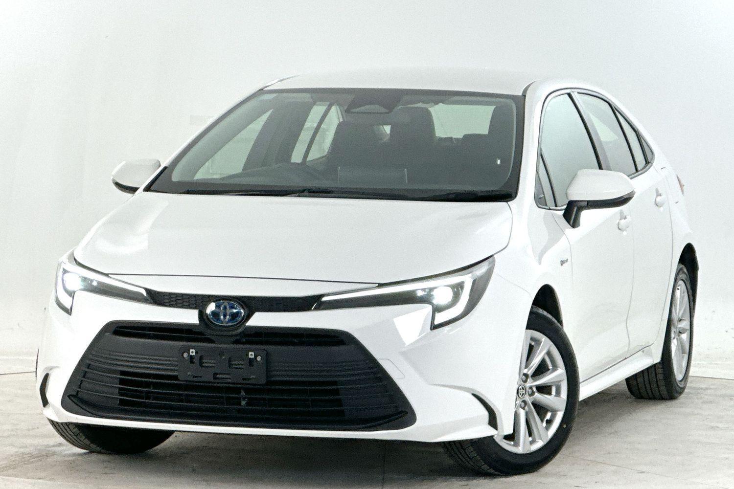 2024 Toyota Corolla Ascent Sport in White