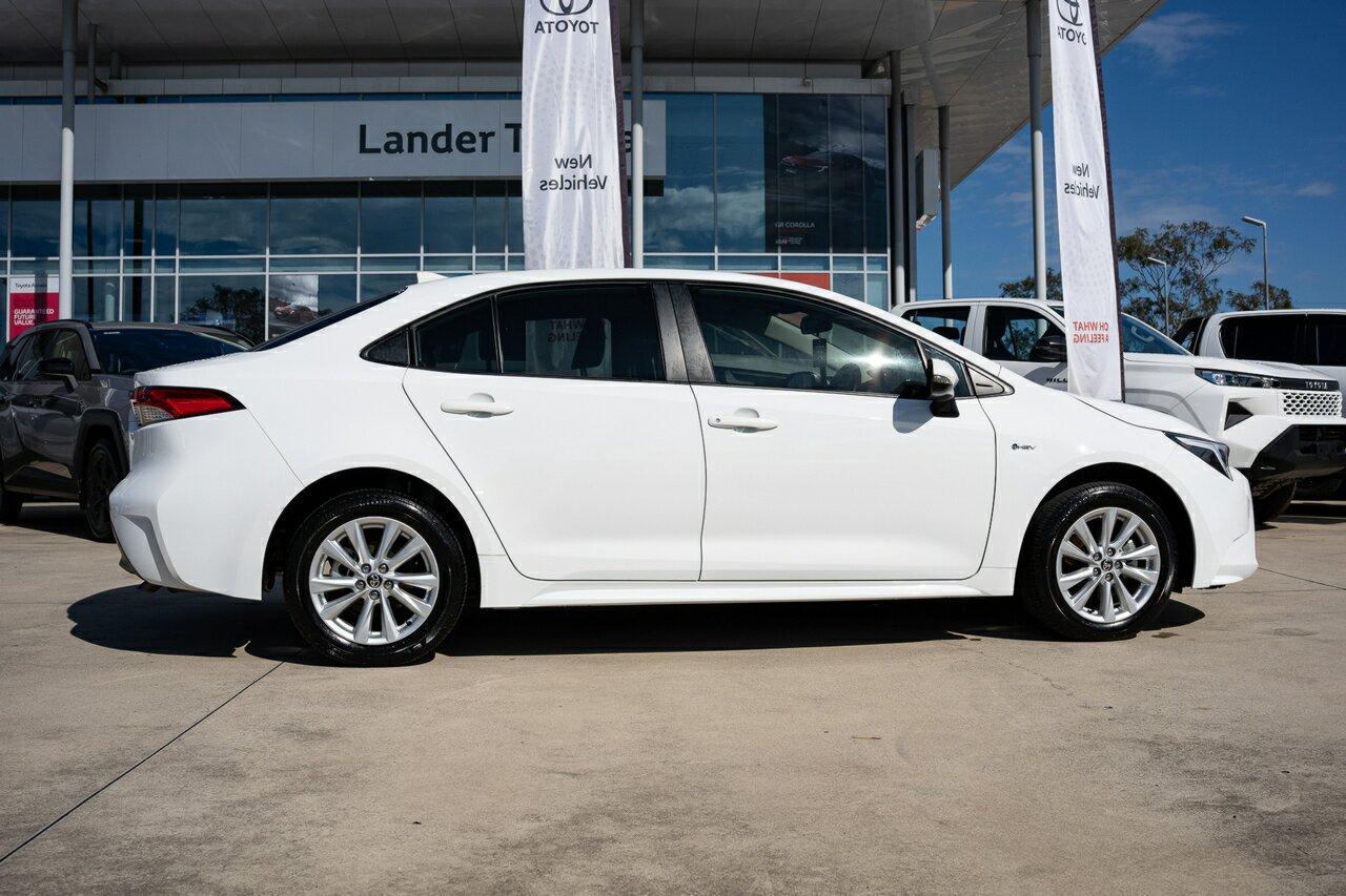 2024 Toyota Corolla Ascent Sport in White