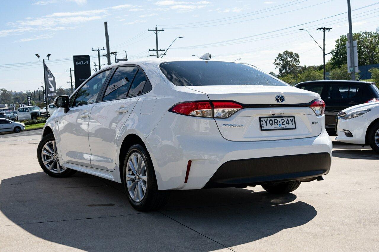 2024 Toyota Corolla Ascent Sport in White