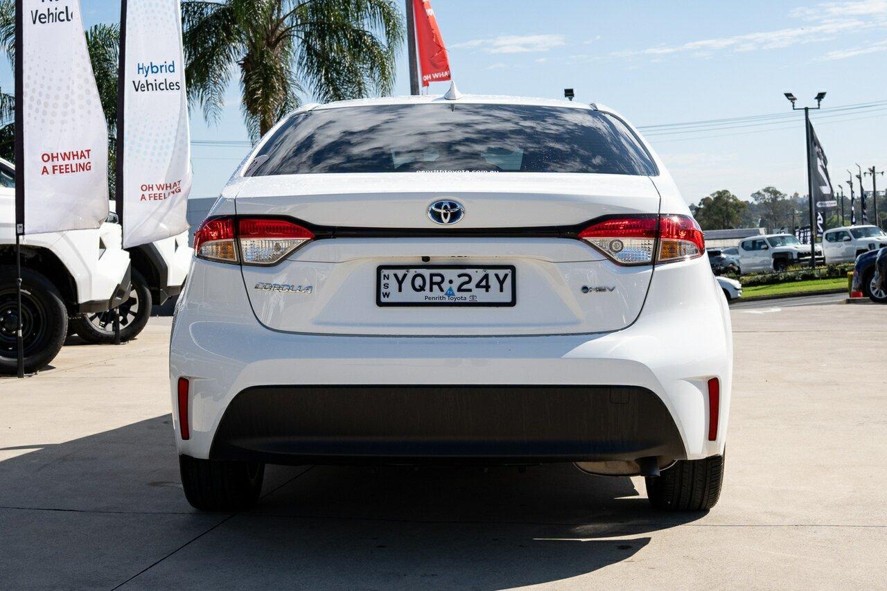 2024 Toyota Corolla Ascent Sport in White