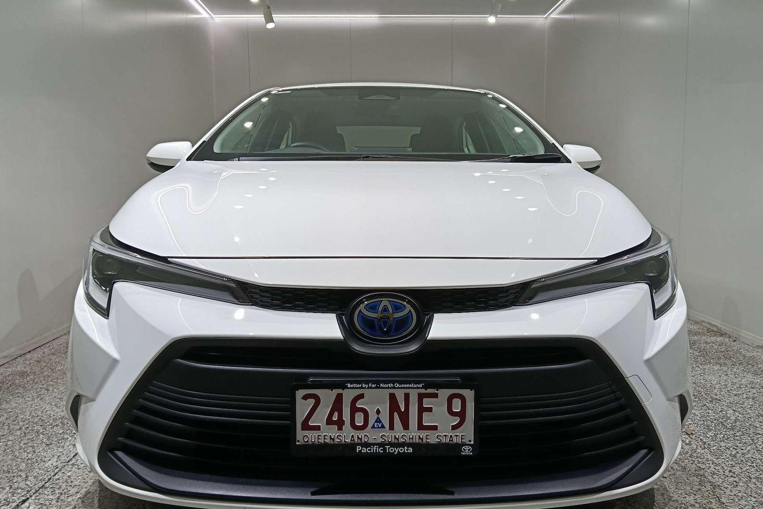 2025 Toyota Corolla Ascent Sport in White