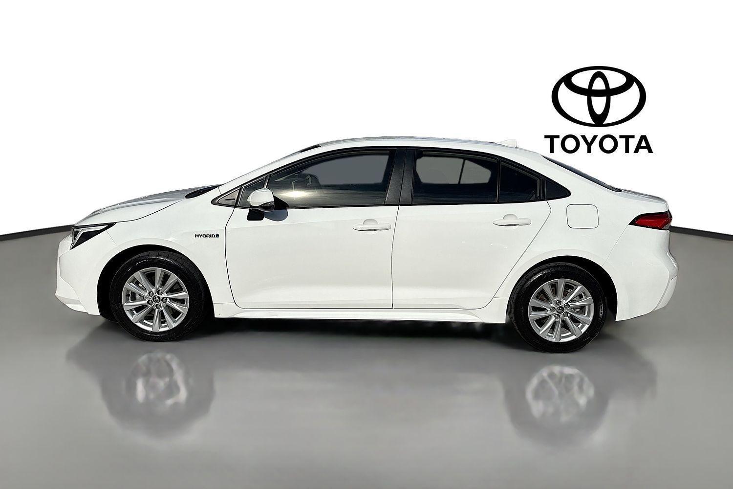 2023 Toyota Corolla Ascent Sport in White