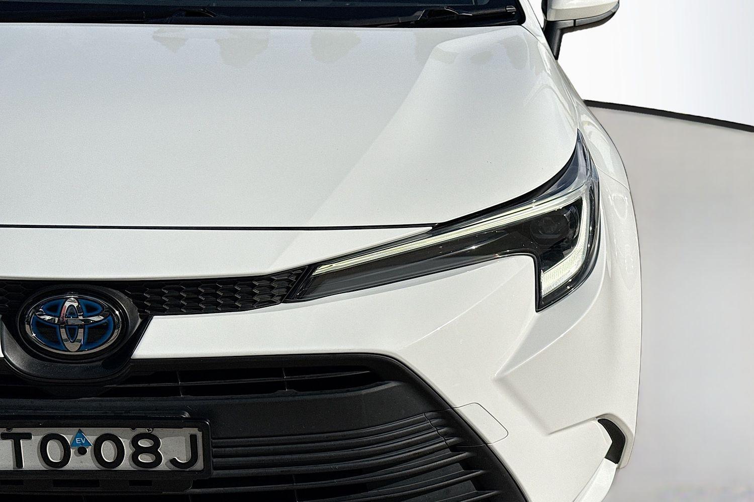 2023 Toyota Corolla Ascent Sport in White