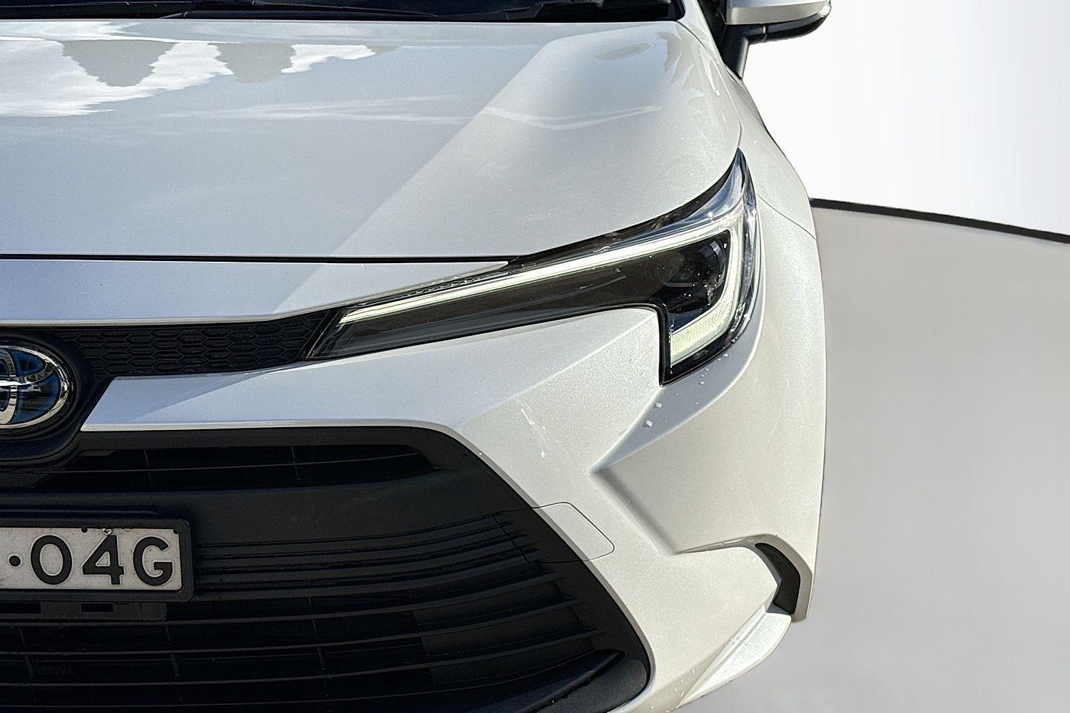 2024 Toyota Corolla Ascent Sport in White