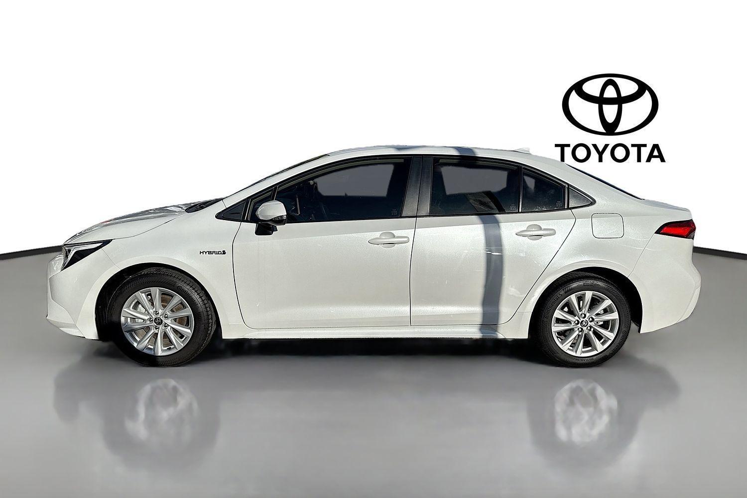2024 Toyota Corolla Ascent Sport in White